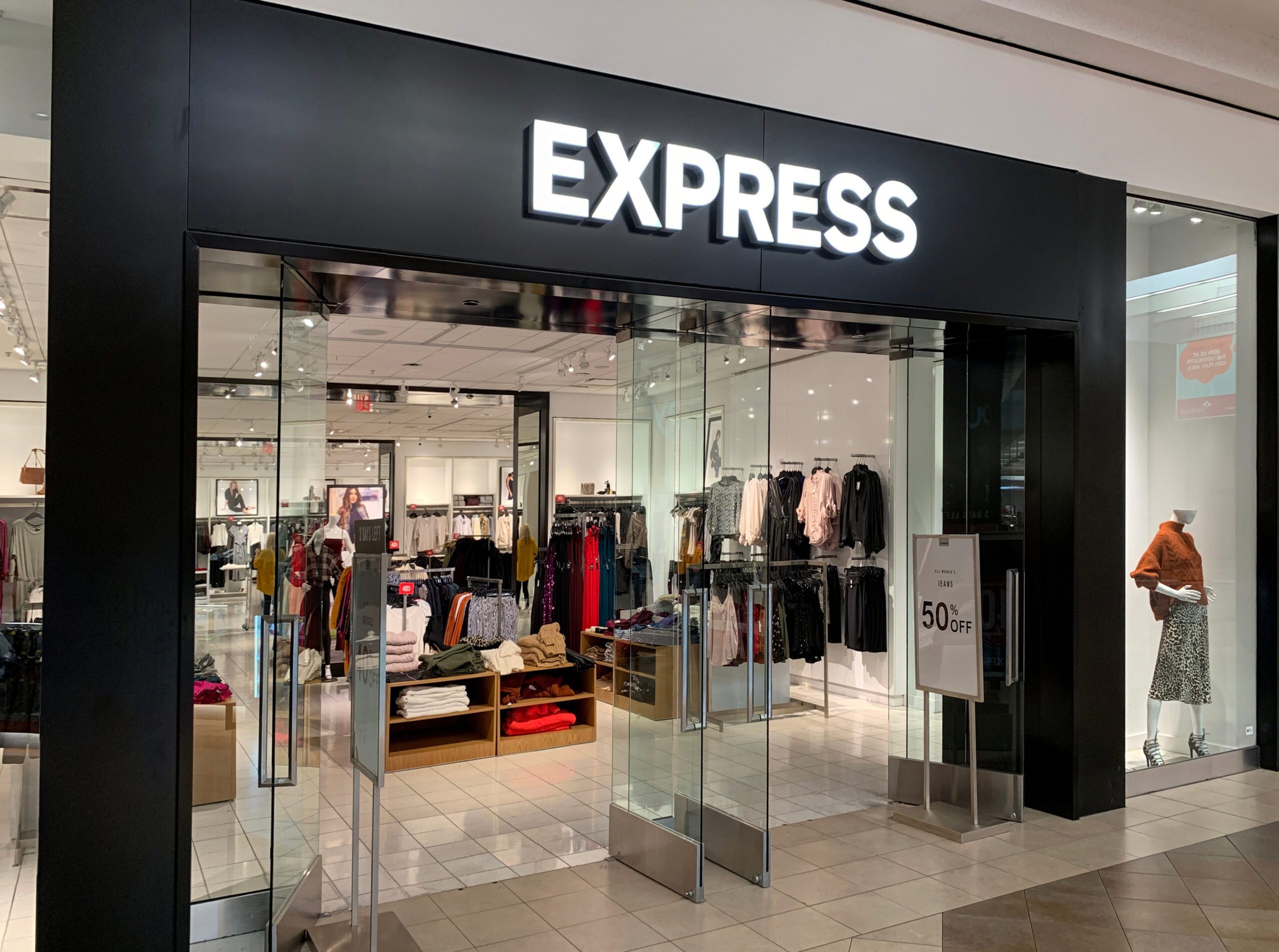 Express Enters 'Mutually Transformative Partnership' with Toys 'R' Us Owner  WHP - Retail TouchPoints