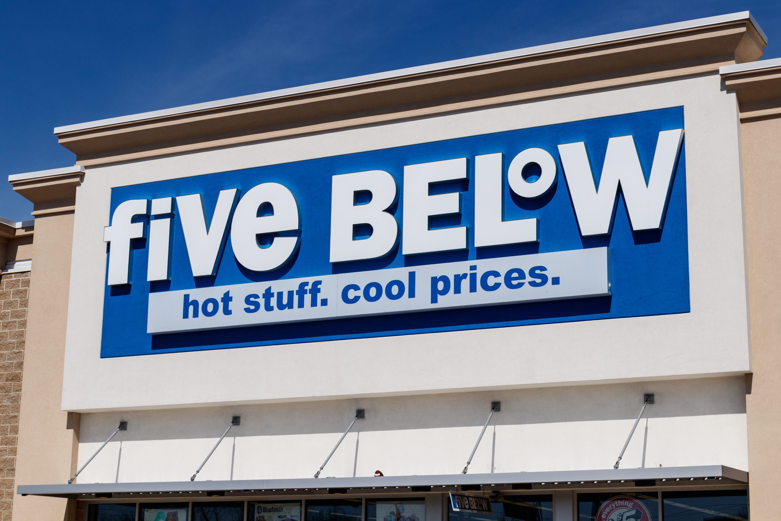 Five Below Continues Aggressive Growth Strategy, Plans 7 New Outlet