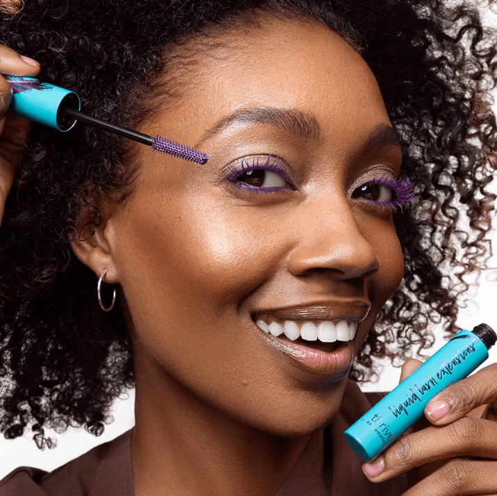 One of the new limited edition shades of the Thrive Causemetics Liquid Lash Extensions mascara.