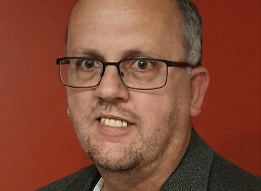 0aaaDr Mathew Donald1