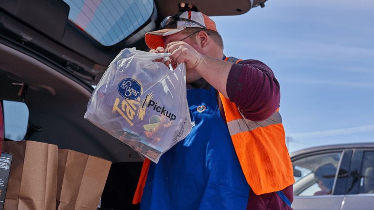 Does Kroger Take EBT In 2022? (This Can Save You Tons)