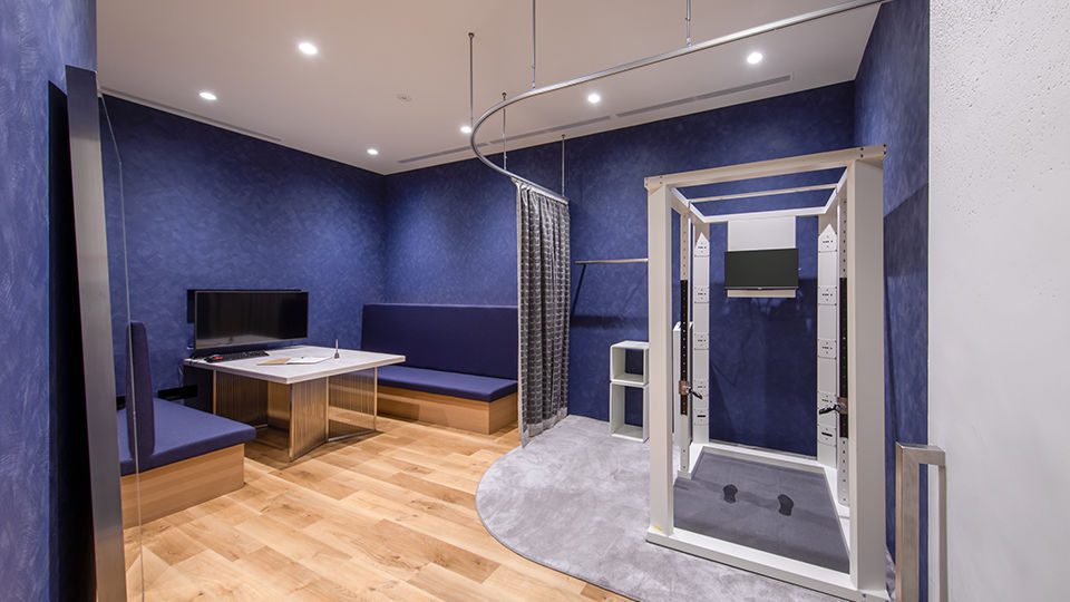 The 3-D body scanner in the counseling room allows Navigators to get non-contact measurements, so customers get the perfect fit.