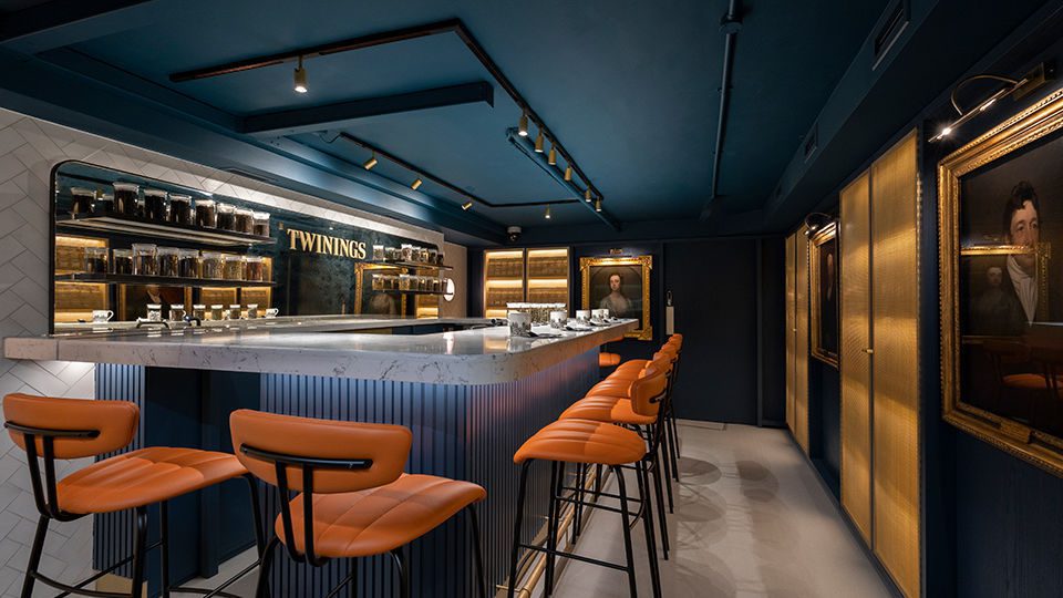 For a more in-depth immersion into the world of Twinings, the basement has been transformed into a private tea-tasting bar where customers can pre-book a masterclass or hold private events. The space has a distinctly different feel, with oil paintings of the Twinings family hanging on deep blue walls.