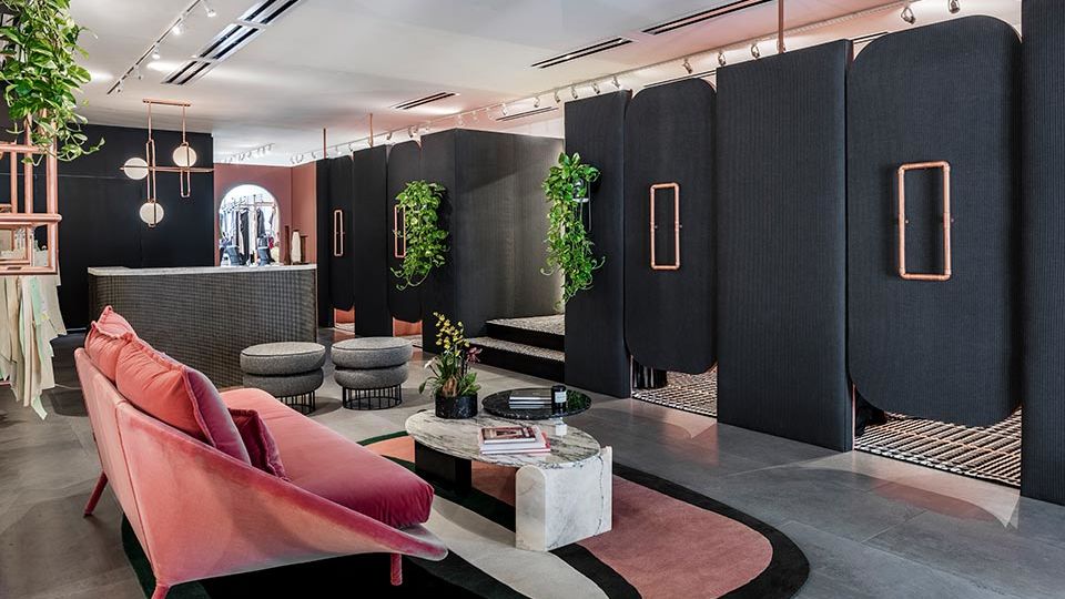 IG Workshop used menswear fabrics and patterns to warm the space, as well as vintage coppers to give it a feminine touch with a hint of blush and emerald, working closely with Deft Union on custom Millwork designs.