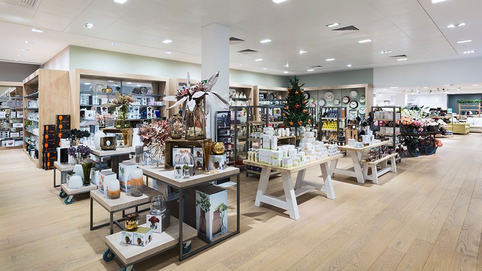 The top floor is devoted to Fenwick’s home offer. Sawtooth roof planes and a blend of warm yet raw finishes create an informal, warehouse-inspired interior, with customers journeying through a series of individual brand zones.