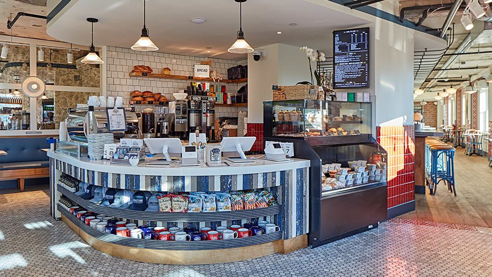 Inspired by the concept of “monumental artisans”—the people and physical structures behind the great buildings of Washington, D.C.— multidisciplinary architecture and design firm //3877 examined the contextuality of the locale when strategizing its design approach for Junction Bistro, Bar and Bakery’s newest location.