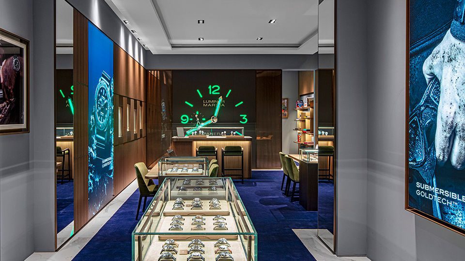 Situated among the other Richemont brands, Panerai’s new 995-sq.-ft. space is located on the ground floor of Hudson Yards. TPG Architecture used their prior experience within Hudson Yards to accurately translate Panerai’s luxury design.