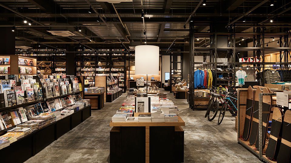 It is not only a commercial facility selling books, DVDs and more, but also a place that strives to create and nurture local culture.