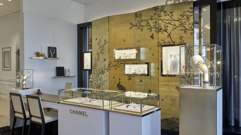 NELSON worked closely with Chanel to create its in-store shop design. The revamp combines luxurious residential detailing with modern elements and lounge seating for elevated consultations.