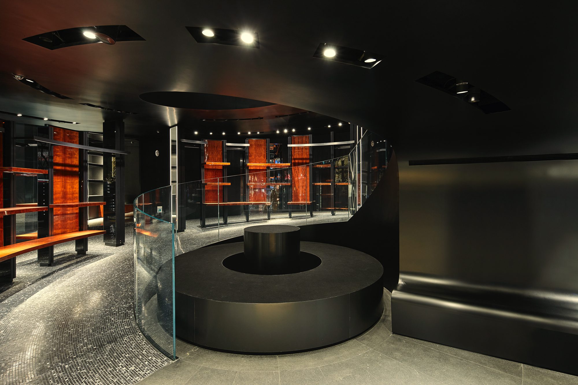 Dolce & Gabbana Opens a Dramatic Flagship in Seoul, slide 4