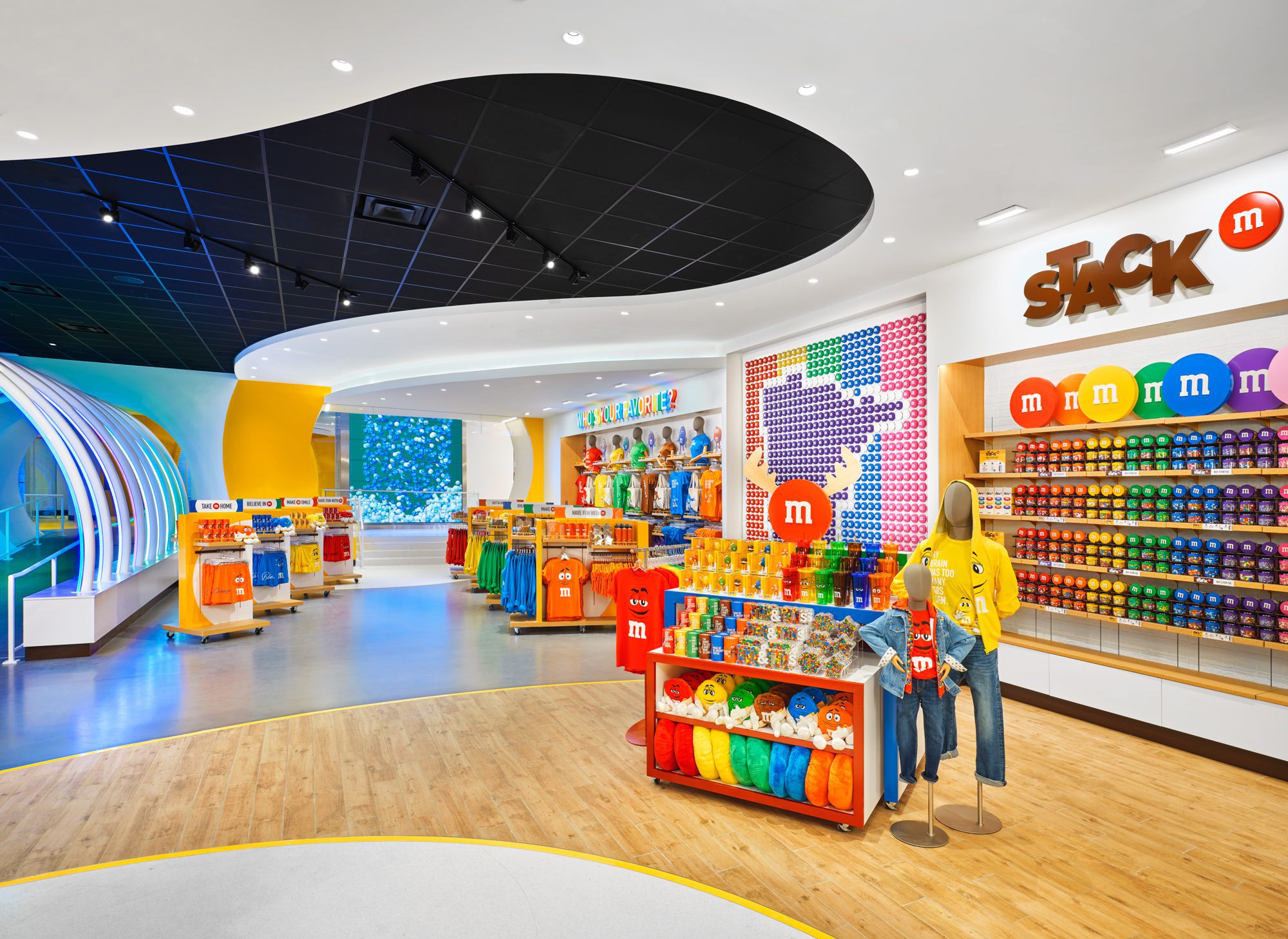 M&M’S Opens New Experiential Store at Mall of America, slide 1