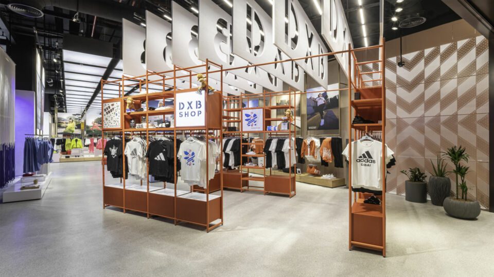 Verrast zijn capsule verklaren adidas Debuts Dubai Flagship Featuring 60+ Digital Touch Points - Retail  TouchPoints