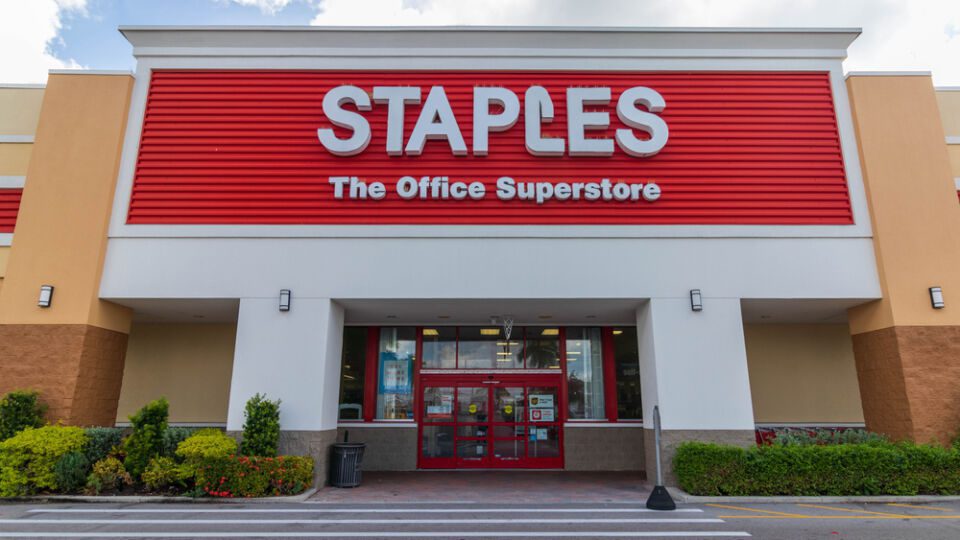 Staples Makes $1 Billion Bid For Office Depot, OfficeMax 