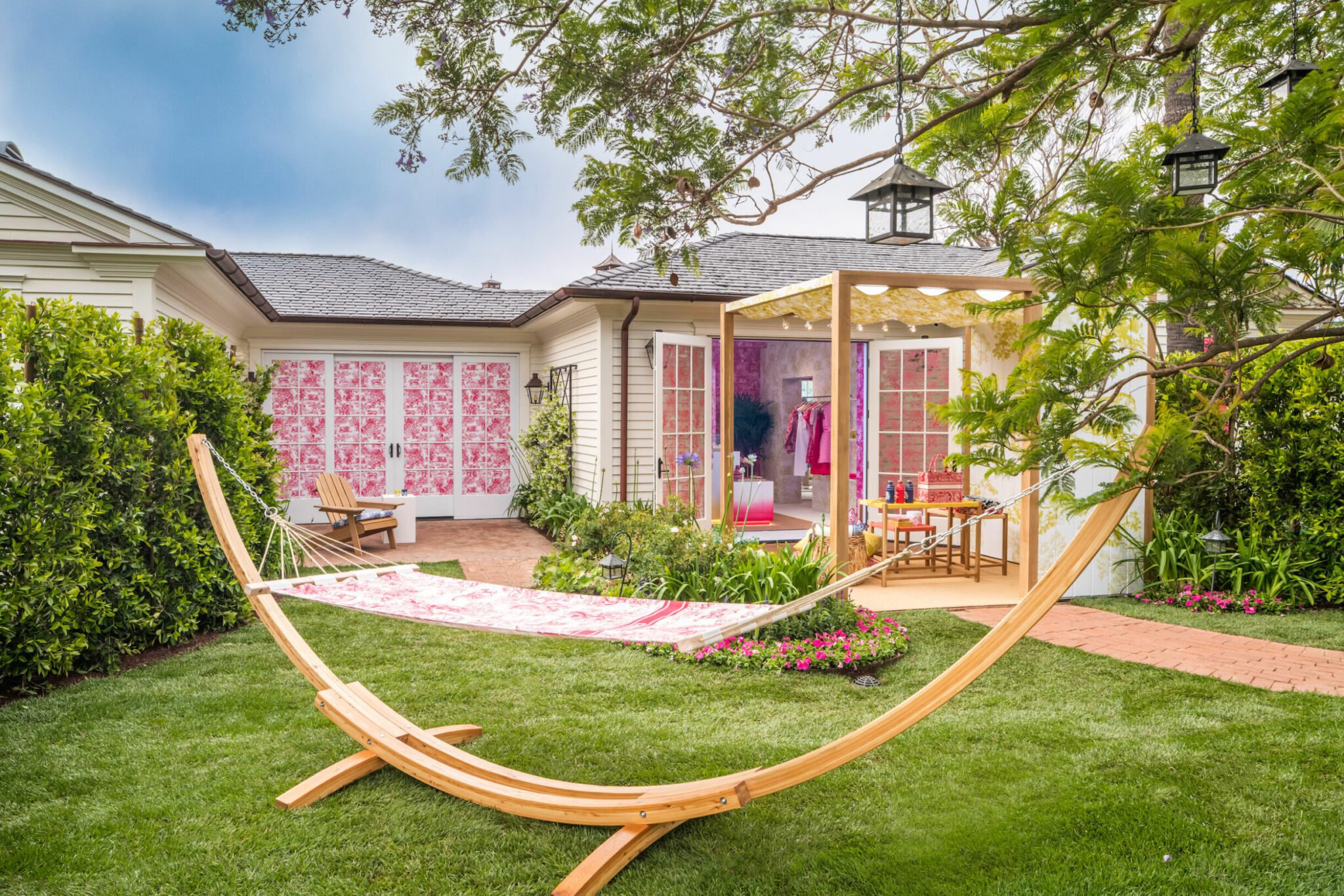 Dior Taps into the Thirst for ‘Revenge Travel’, slide 4