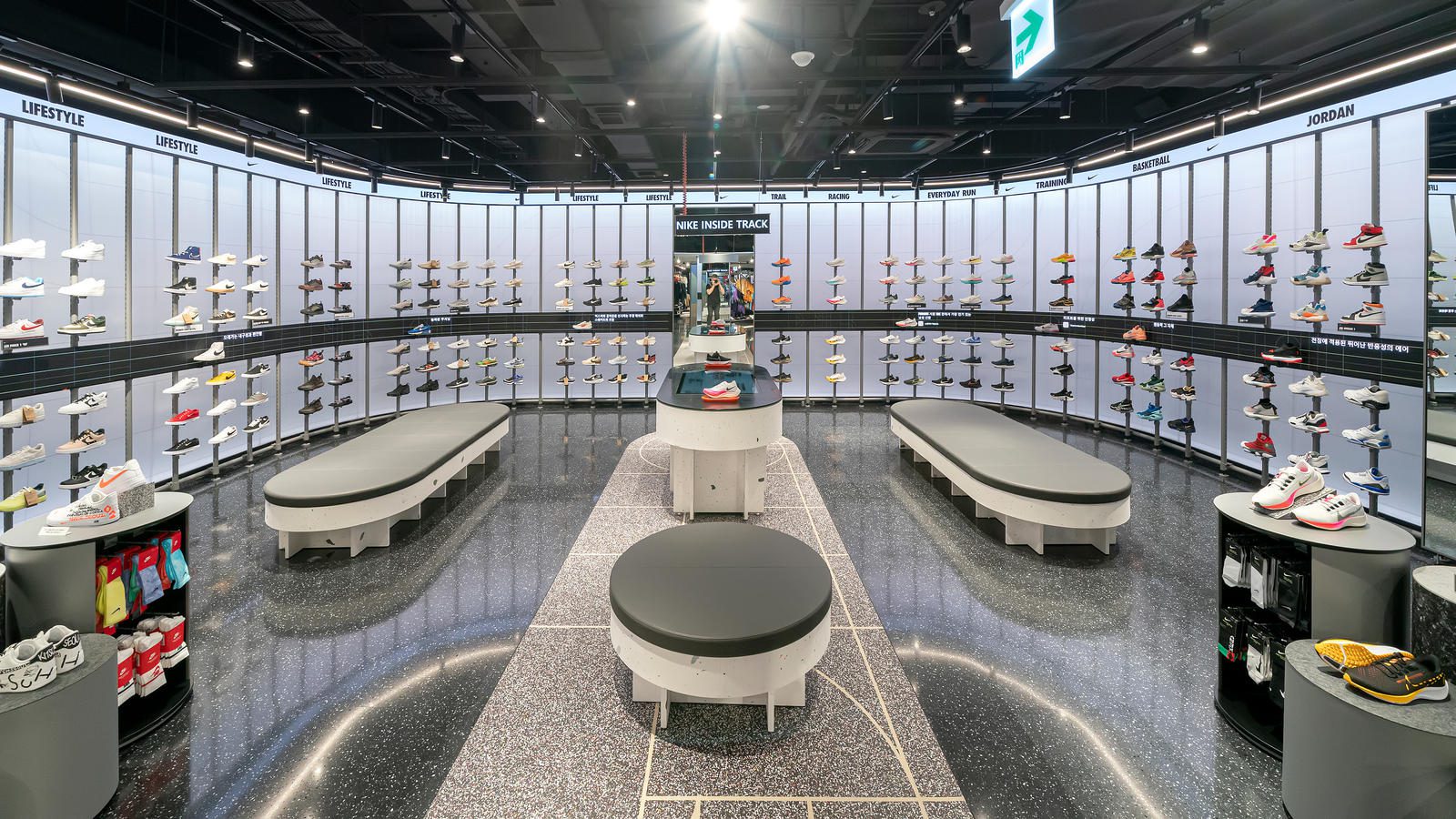 Nike Rise - Retail TouchPoints