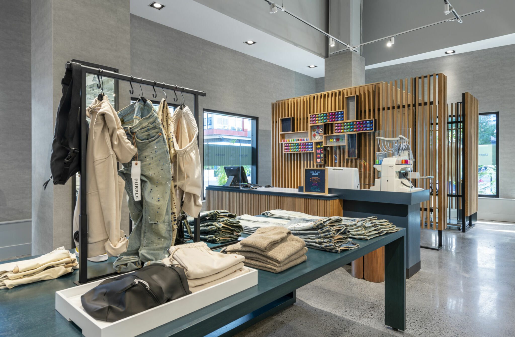 A Look Inside the First Bloomie’s Small-Format Store, slide 5