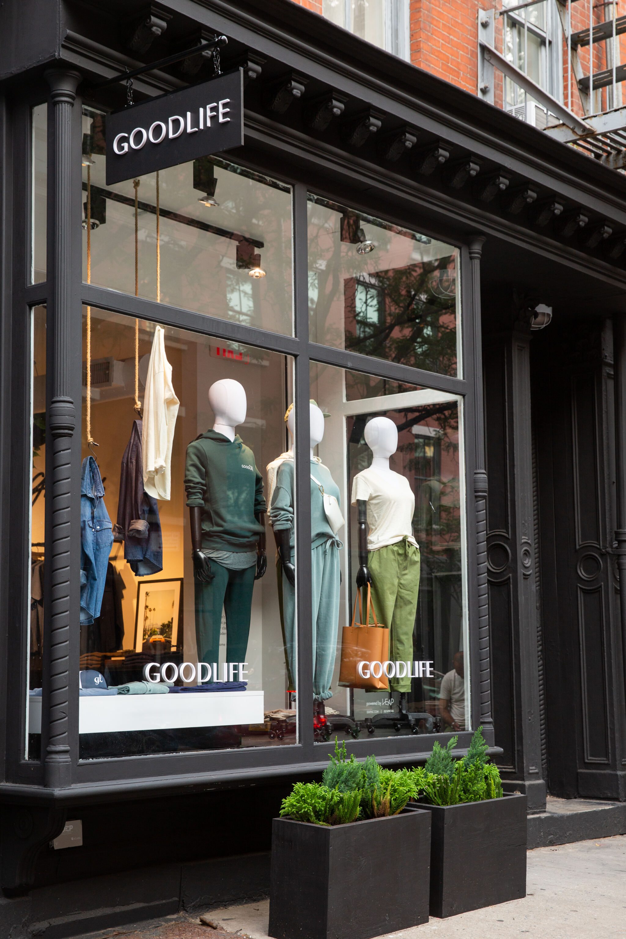 Goodlife Opens First NYC Flagship, slide 4