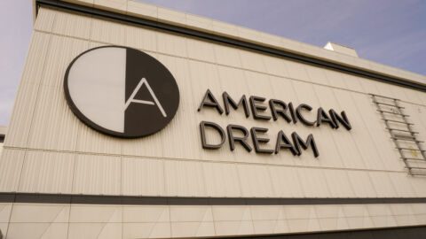 American Dream Mall Christmas Shopping Tour: Footwear, Apparel Sales –  Footwear News