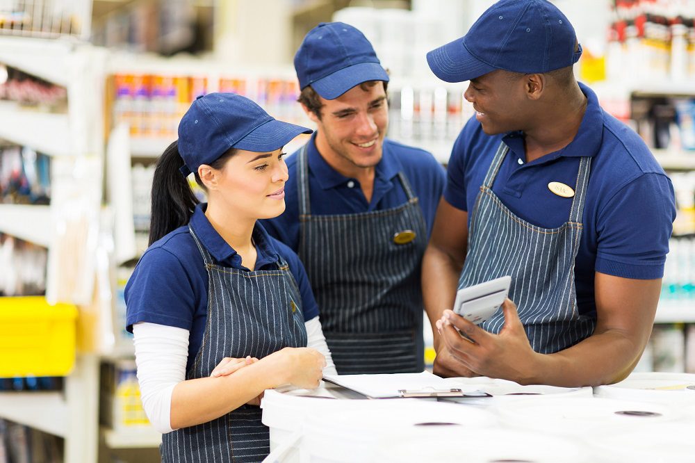 Retail-workers.jpg