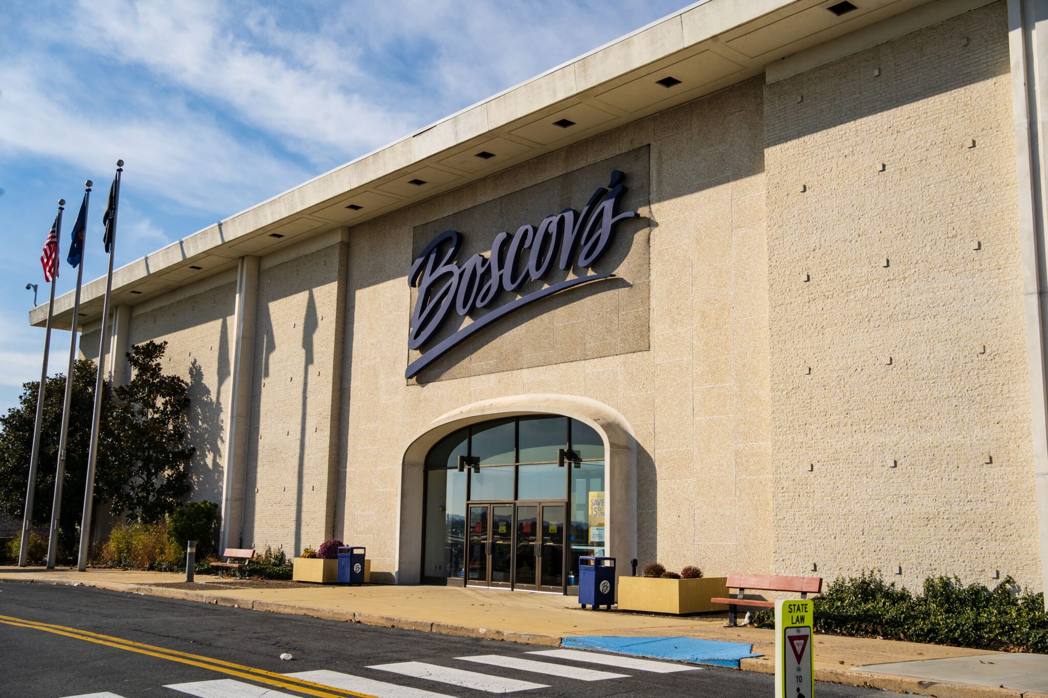 Boscov's modernizes its dropship program with Logicbroker.