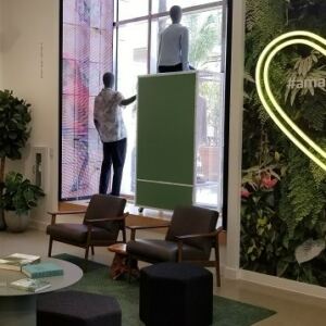 Amazon Style’s Digitally Powered Brick-and-Mortar Experience Blends Human Touch With AI Sales Support