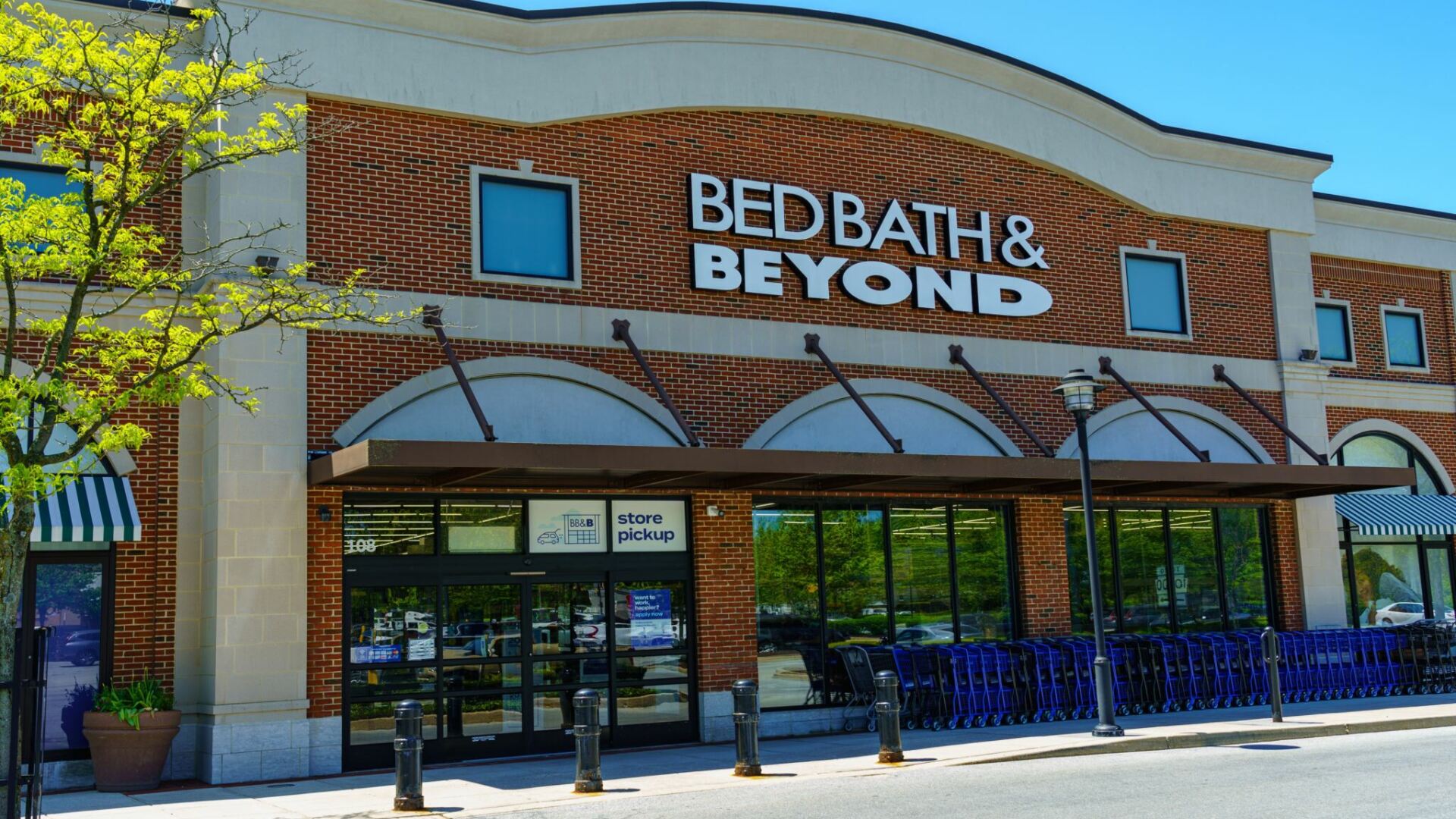 Bed Bath & Beyond CEO Exits as Q1 Sales Drop 25 Retail TouchPoints
