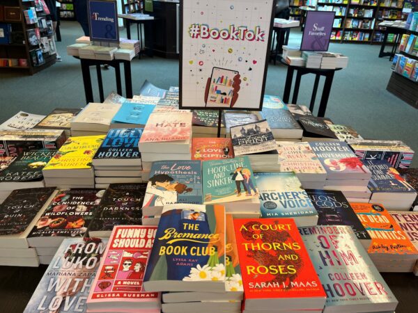 The #BookTok table at a Barnes & Noble mixes genres and age groups.