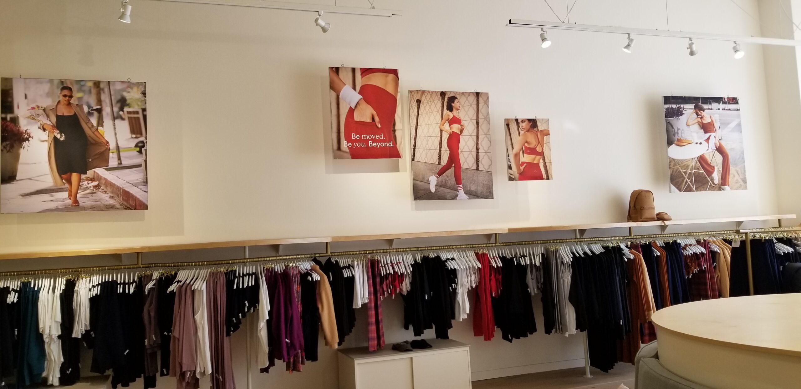 Beyond Yoga Stresses Relaxed Comfort for Brick-and-Mortar Debut's Design -  Retail TouchPoints