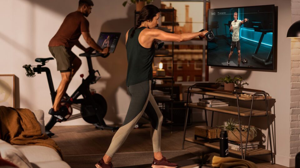 WSJ: Peloton to Cut 500 Jobs as CEO Attempts a Rescue