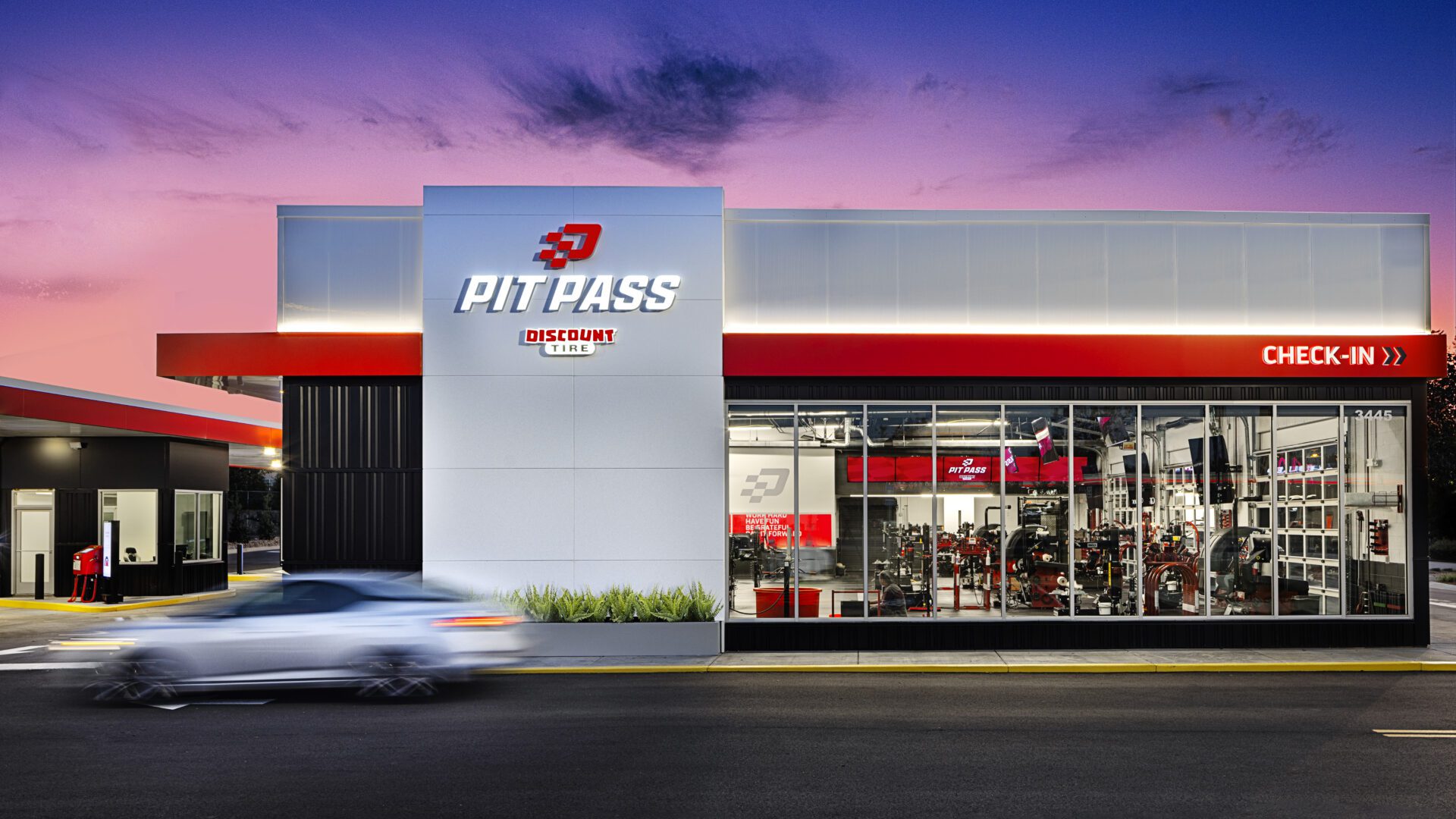 Discount Tire’s Pit Pass Concept Store Puts Customers in the Driver’s Seat