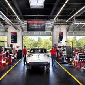 Discount Tire’s Pit Pass Concept Store Puts Customers in the Driver’s Seat