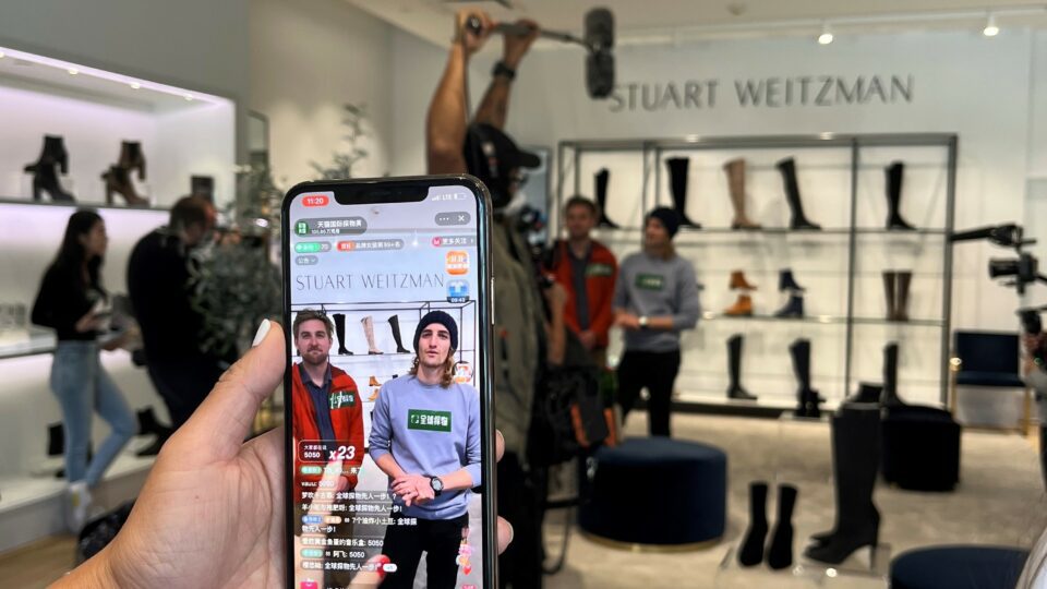 Simon and Shop Premium Outlet's livestreaming partnership with Tmall in action.