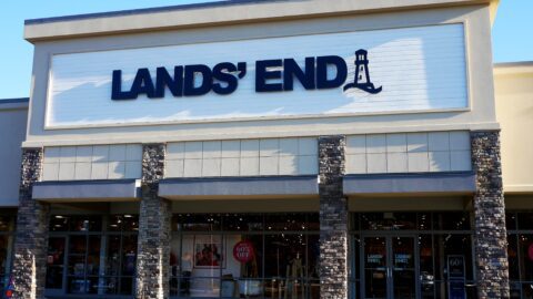 Lands' End teams with Movable Ink to personalize its email campaigns.