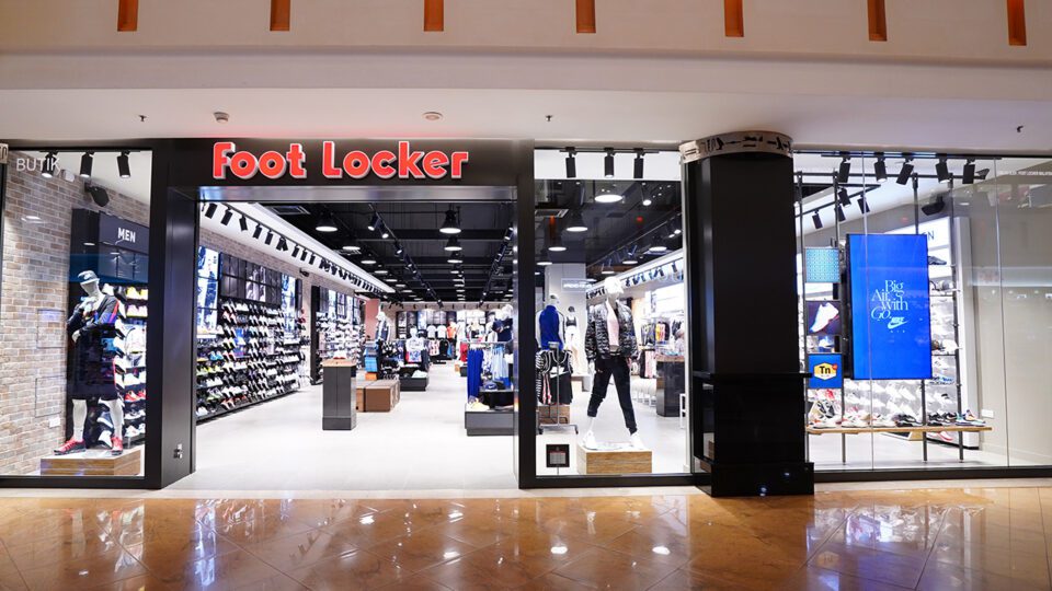 Foot Locker plans to expand customer base “off mall” with recent