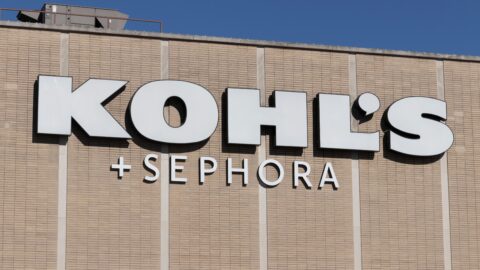 Kohl's reports a surprise loss for Q4 2022.