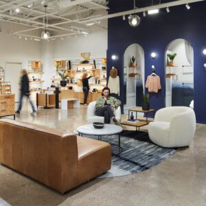 Evereve flaship by Studio BV