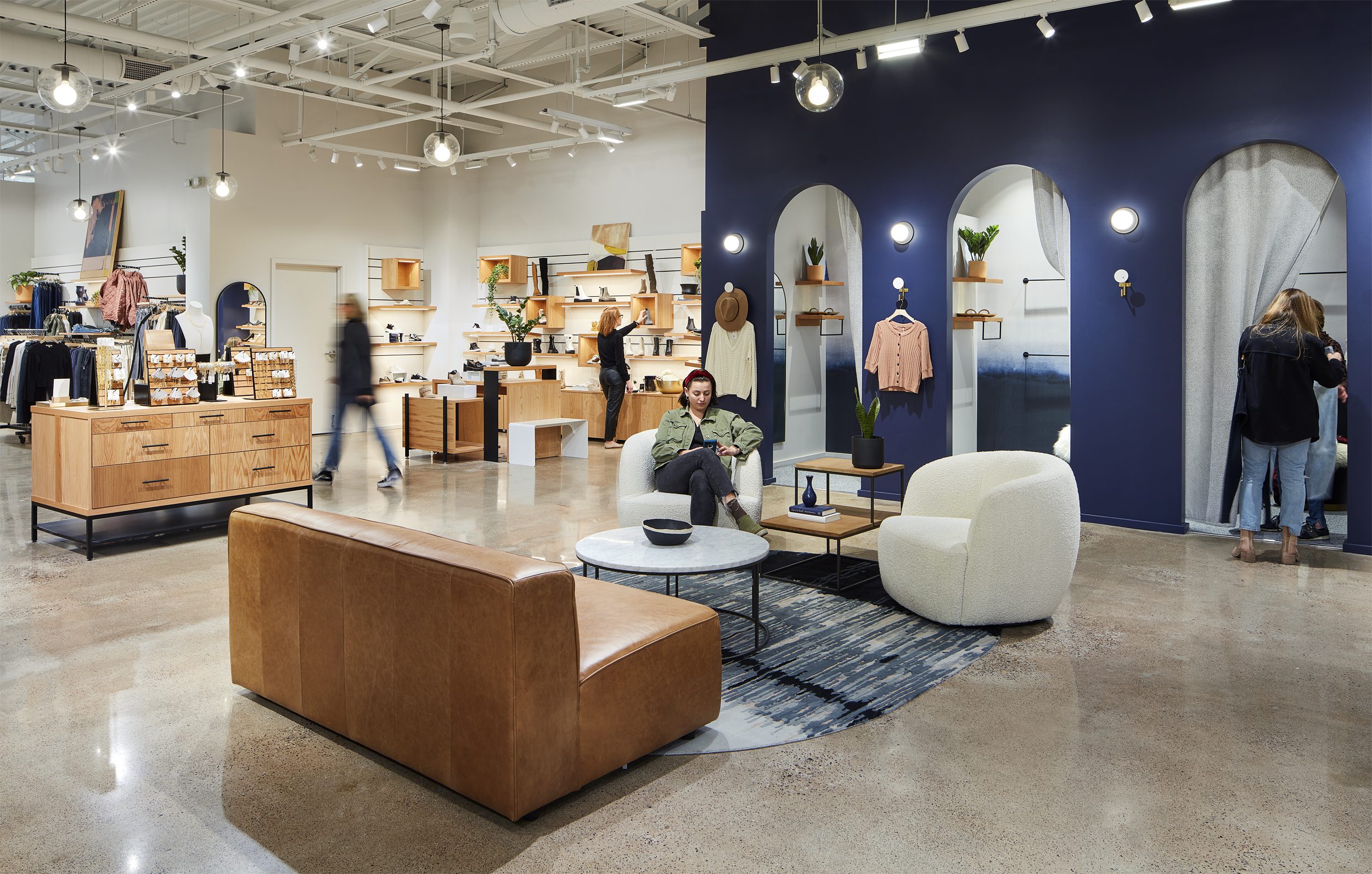 Evereve Retail TouchPoints Evereve Retail TouchPoints