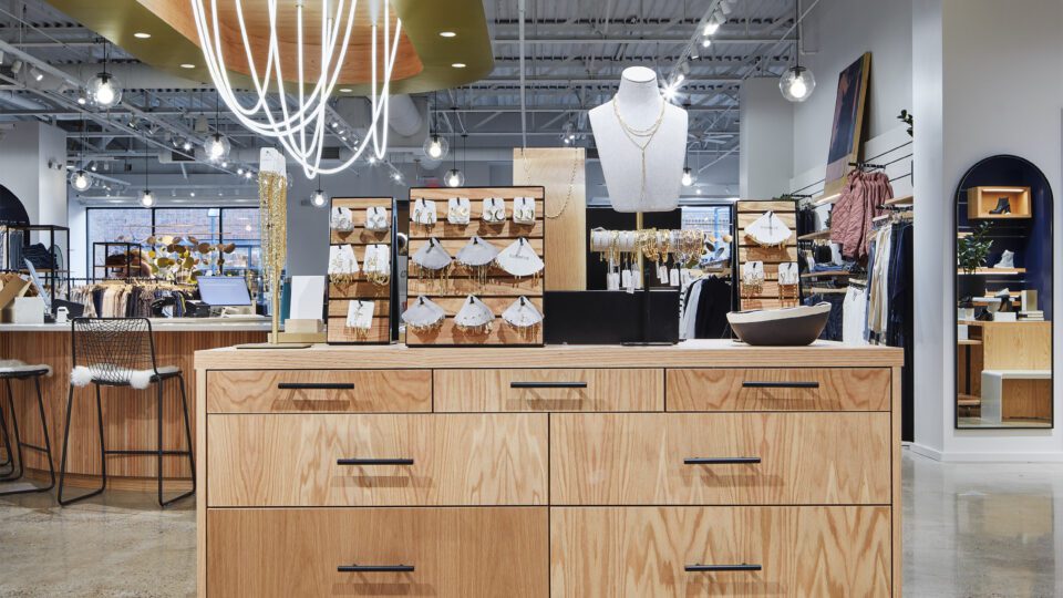 Evereve flaship by Studio BV