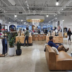 Evereve flaship by Studio BV