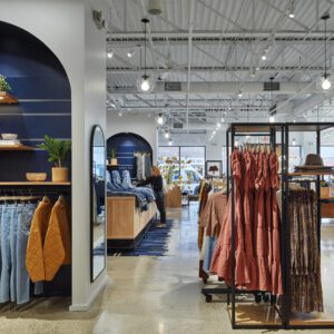 Evereve flaship by Studio BV