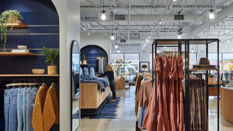 Evereve flaship by Studio BV