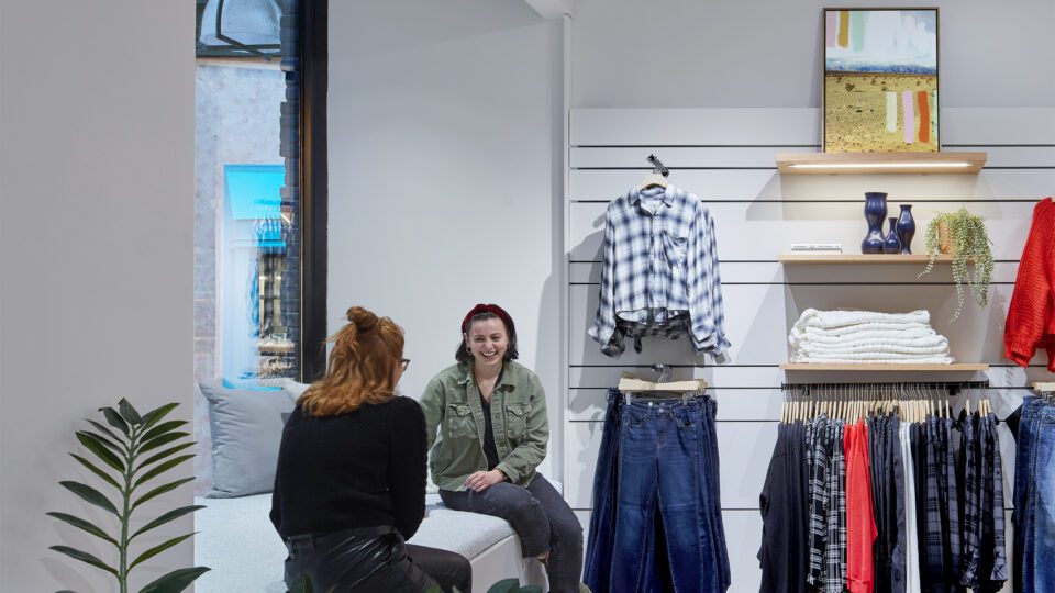 Evereve flaship by Studio BV