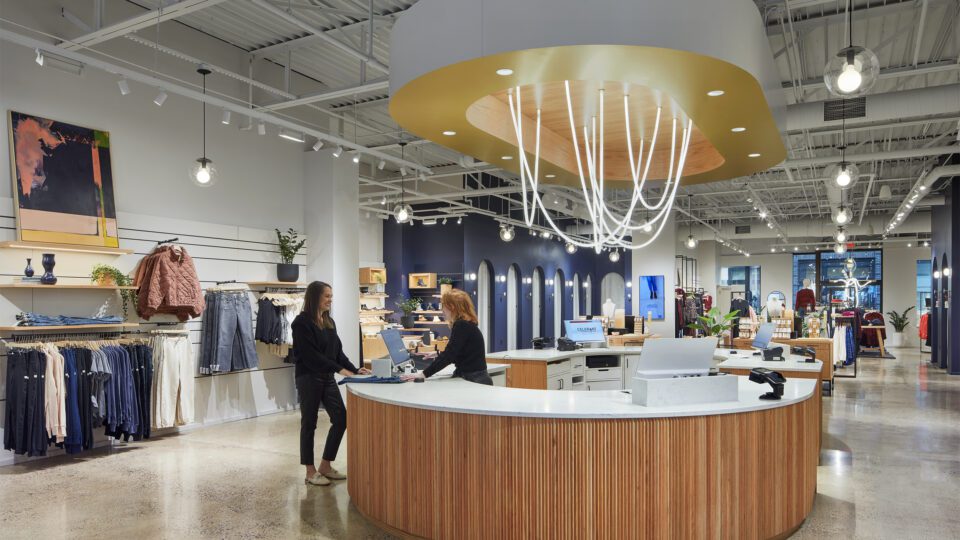 Evereve flaship by Studio BV