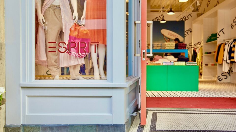 Robert Masterson/Courtesty of Esprit