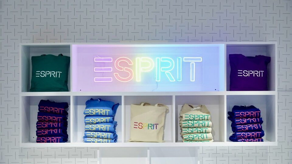 Robert Masterson/Courtesty of Esprit