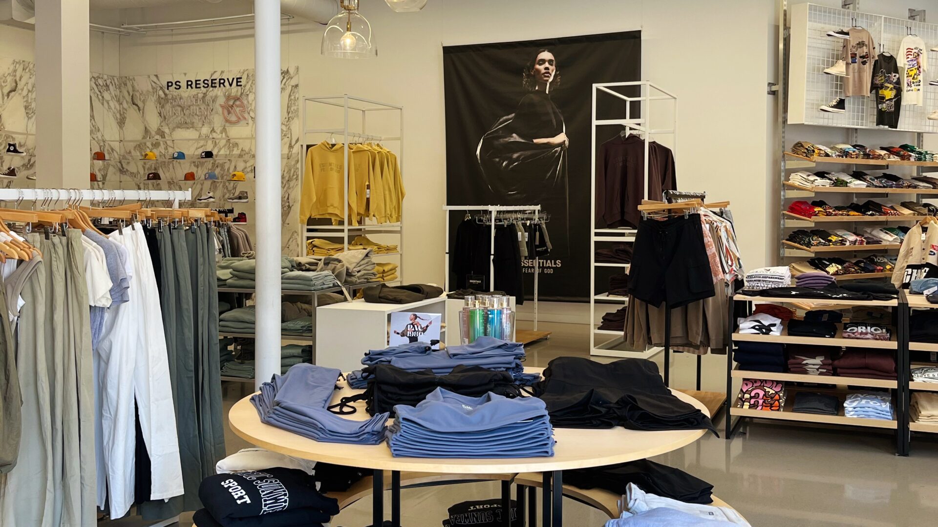 Pacsun Debuts Activewear-Focused Store PAC1980 at Mall of America ...