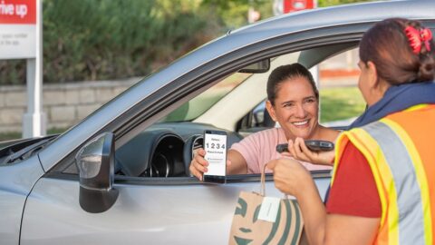 Target expands Starbucks pick up