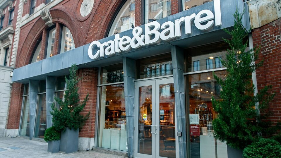 Crate & Barrel store