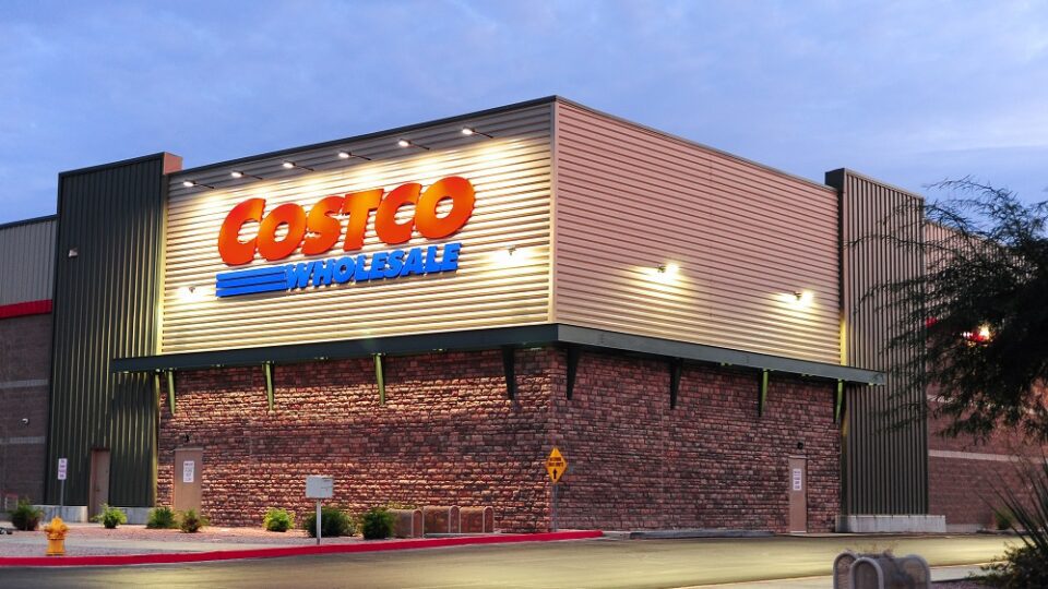 Costco open in veterans day