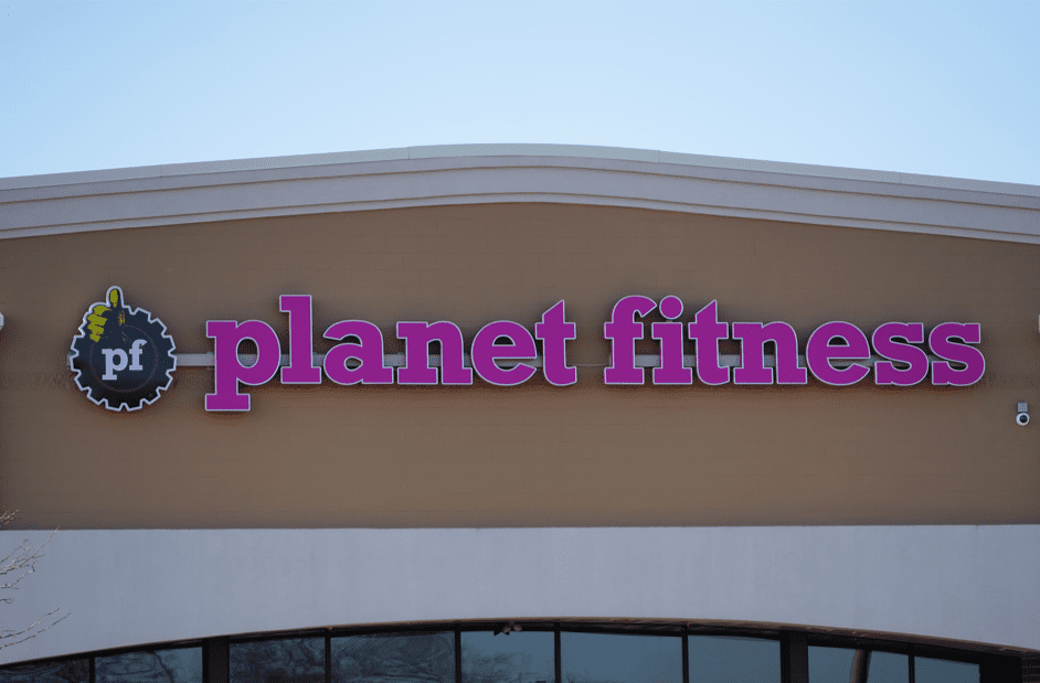 Planet Fitness storefront